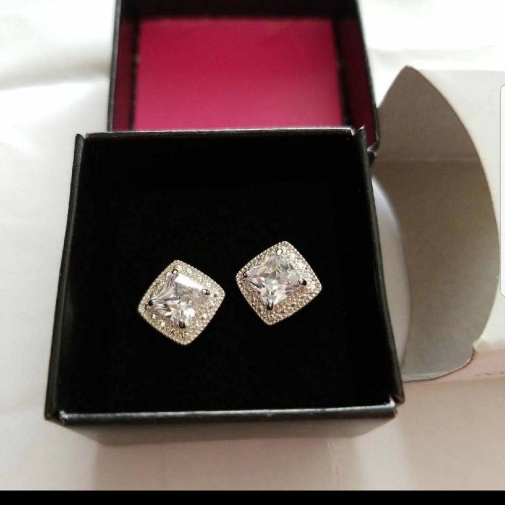 Avon Brilliant CZ Stud Earrings Princess